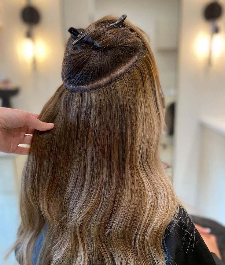 Aplicação de Mega Hair
